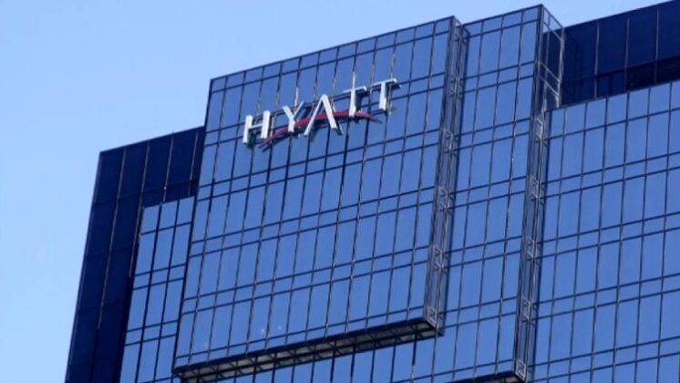 Mumbai Hyatt closed, bad condition of hotel industry, 9cr jobs at risk