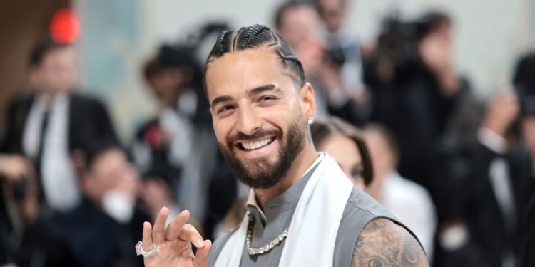 Maluma was moved to tears by surprising a food delivery man |  VIDEO