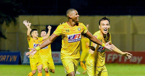 National Cup results, Thanh Hoa Club 2-0 PVF CAND Club: Viet Phu ‘burns the net’